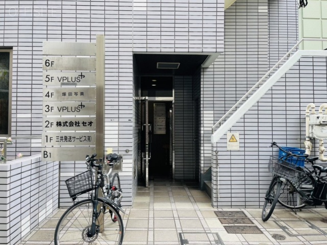 やまかわビル　エントランス