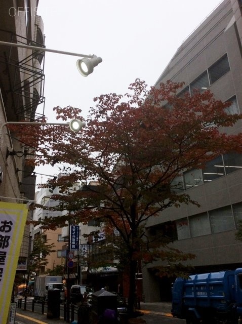 中央ビル ビル周辺道路