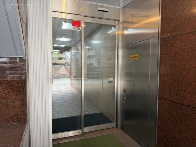 千代田寿ビル　オフィスビル出入口