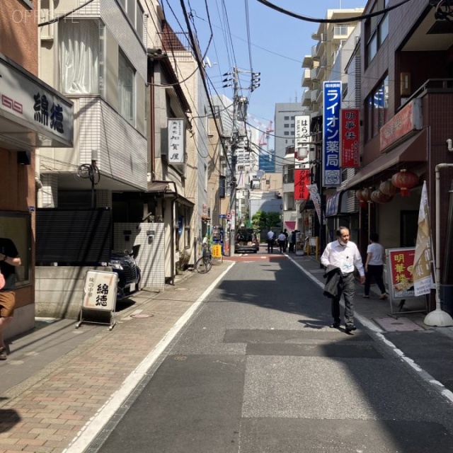 エラスムス芝公園 前面道路