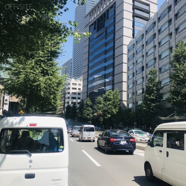 虎ノ門4丁目MTビル2号館 ビル前面道路