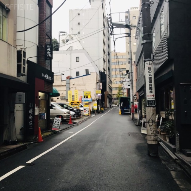 大庭ビル　ビル前面道路