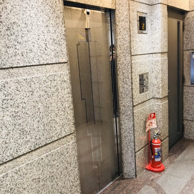 ゑり円ビル エレベーター
