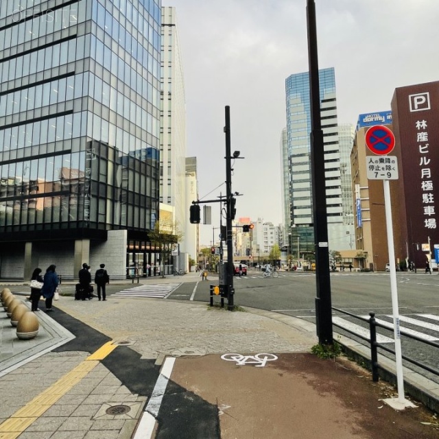 仙台花京院テラス 前面の駅前通