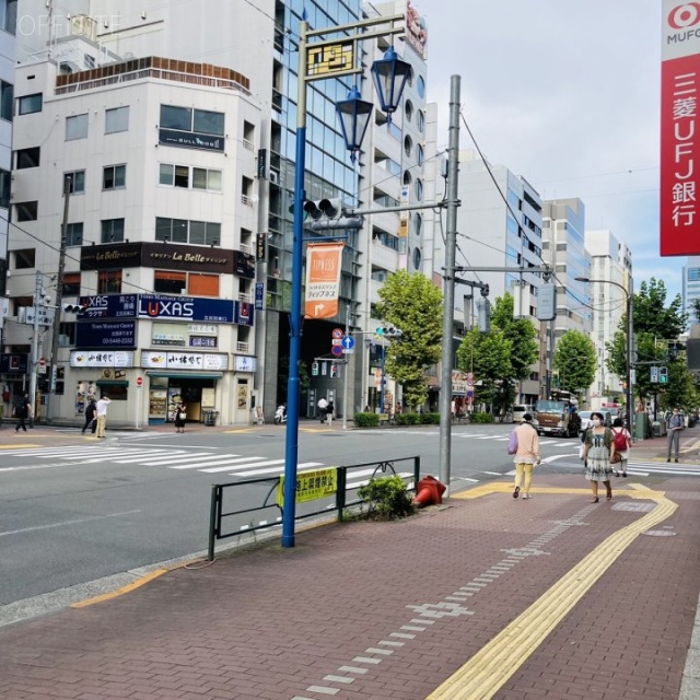 五反田ハタビル ビル前面道路