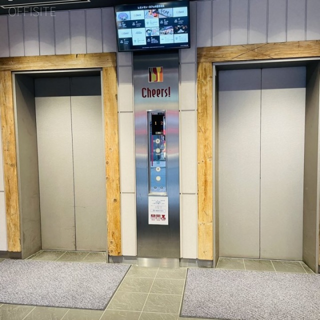Cheers Ginza エレベーター