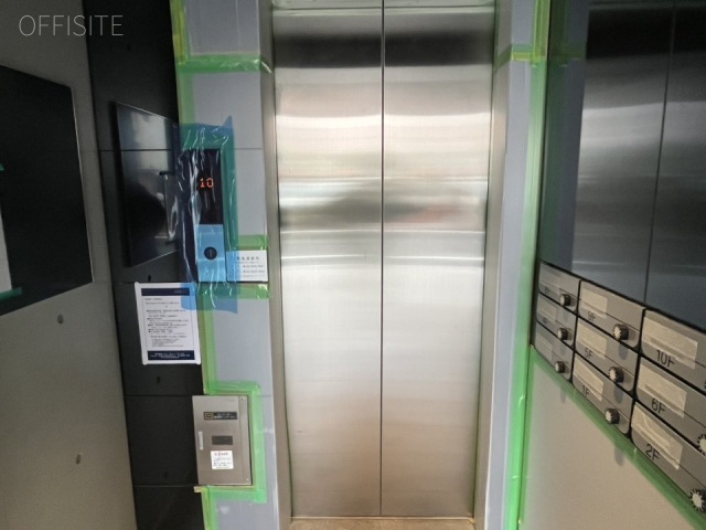 ARISTO神保町ビル　エントランス