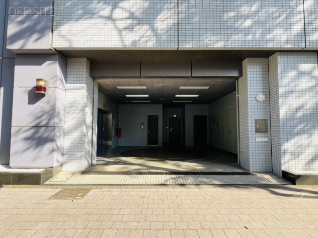 日本生命新横浜ビル 駐車場