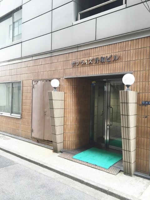 サンライズ升和ビル エントランス