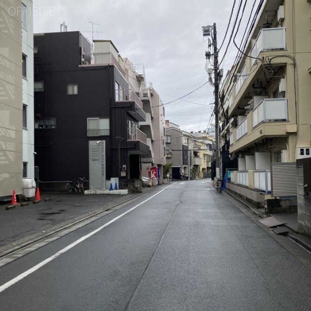 保坂ビル 前面道路