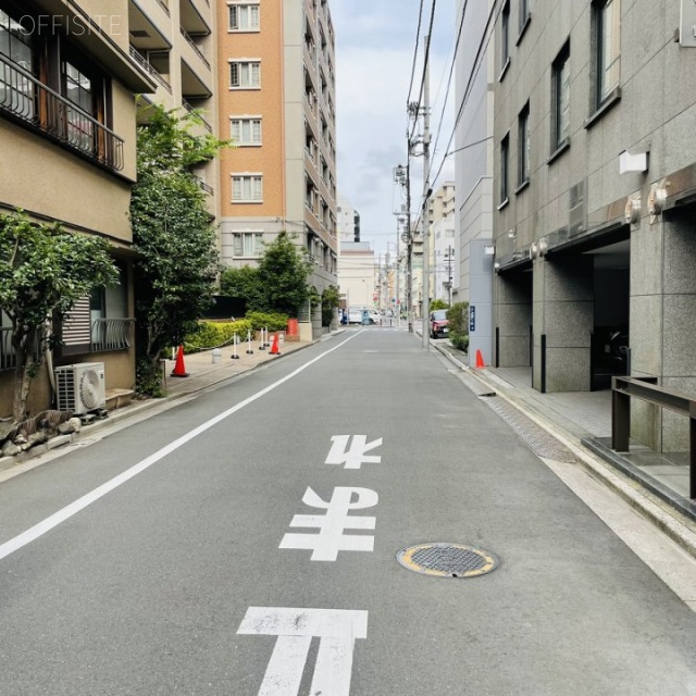 元浅草SKビル ビル前面道路