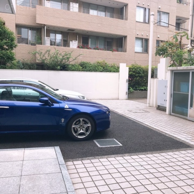 青山野末ビル　駐車場