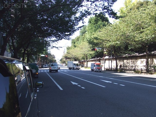 九段光ビル ビル前面道路