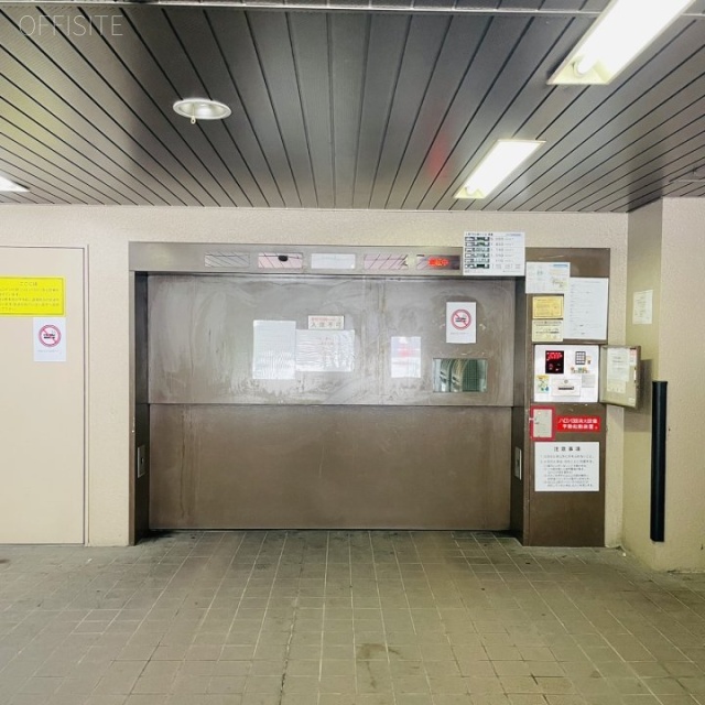 名古屋SIビル　駐車場