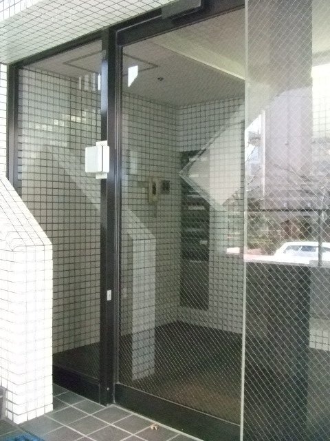 中田ビル エントランス