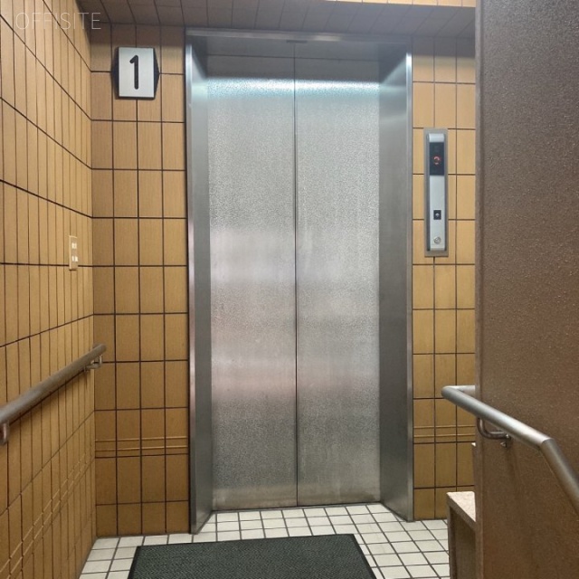 朝倉ビル エレベーター