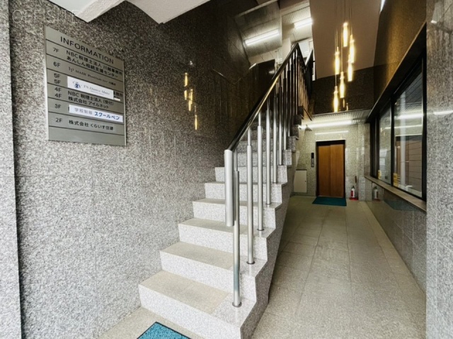 川越伊東ビル エントランス