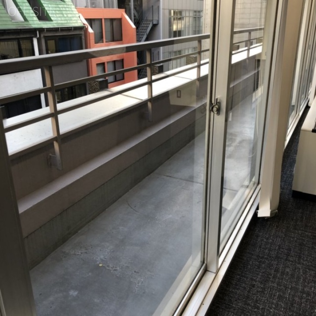 高島屋THビル北館　バルコニー