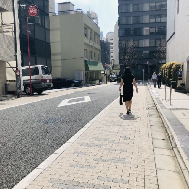 アクセス御茶ノ水 前面歩道