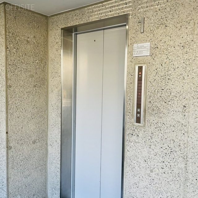 TAKIビル表参道 エレベーター