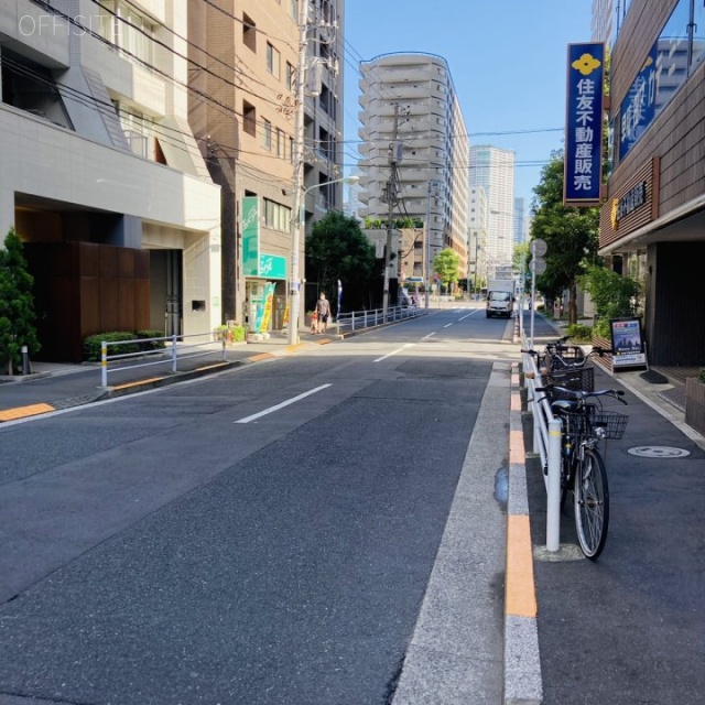 BR月島1ビル ビル前面道路