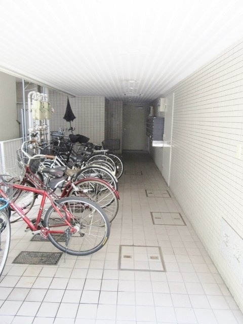 佐竹SHビル エントランス
