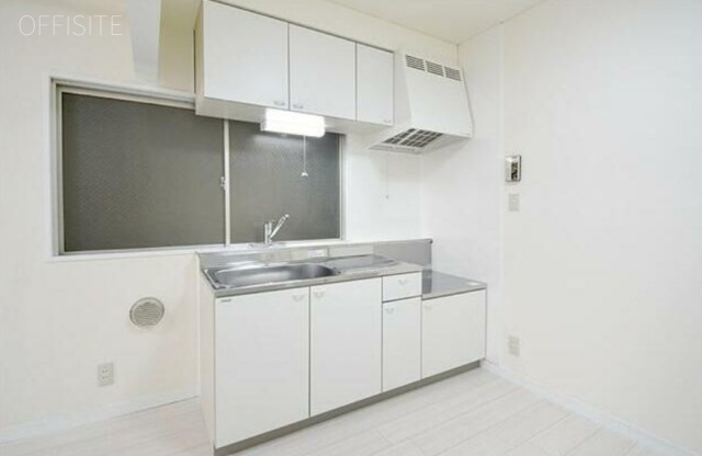 アシスト市ヶ谷ビル　給湯スペース