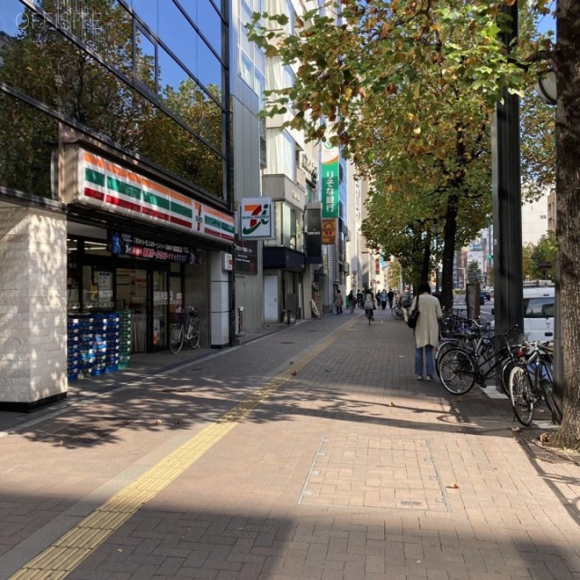 四谷トーセイビル ビル前面歩道