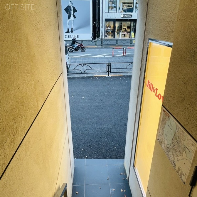 Citta神宮前 エントランス