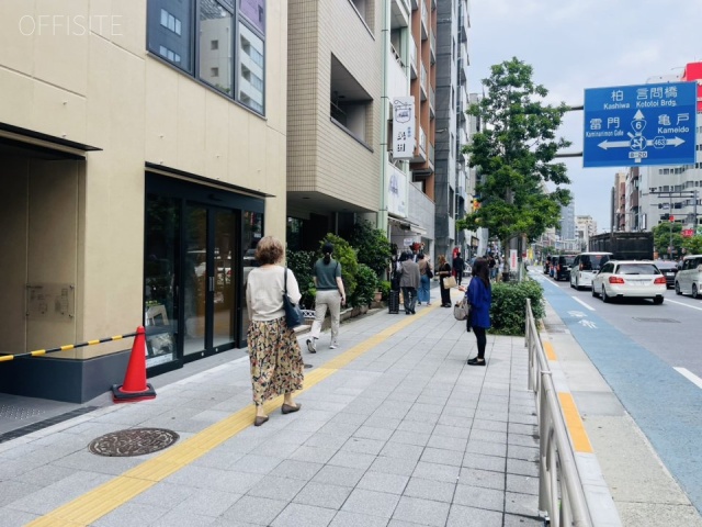 VORT浅草江戸通り　前面歩道