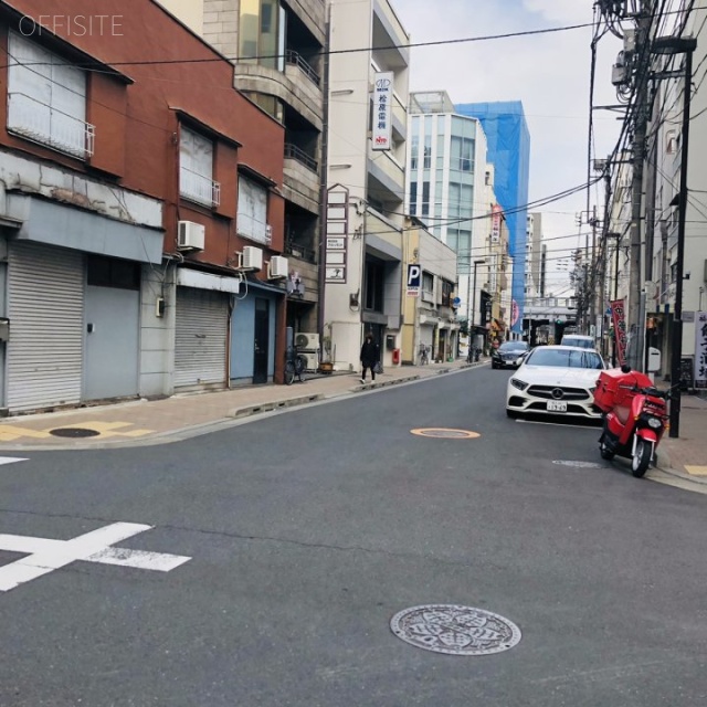 清和ビル ビル前面道路
