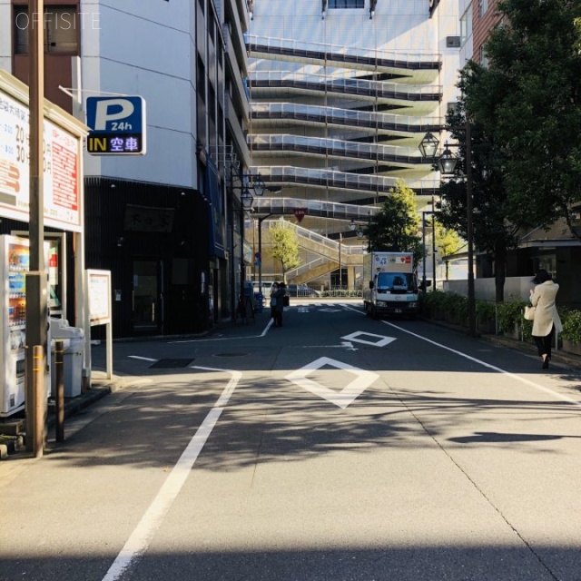 小倉ビル ビル前面道路