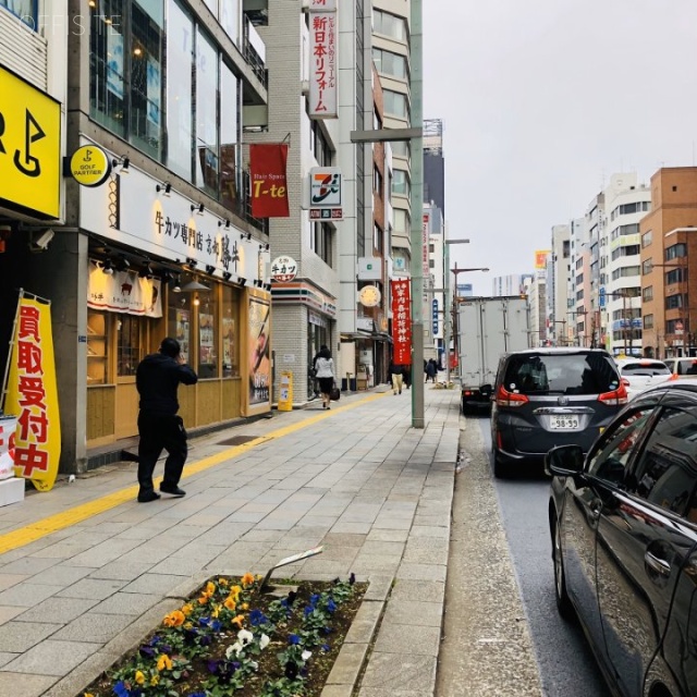 DK日本橋 ビル前面道路