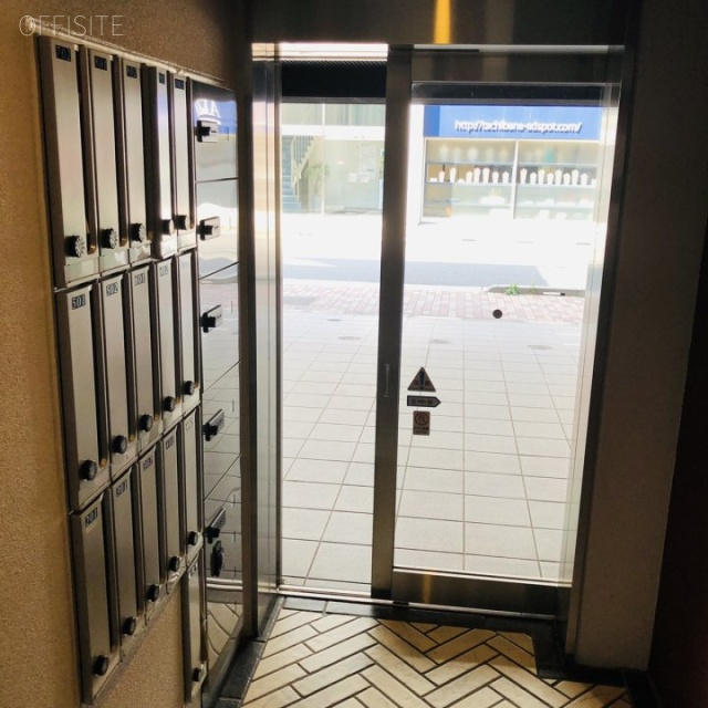 ラシーヌ東上野 エントランス