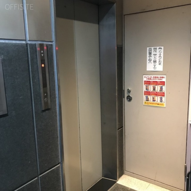 MICビル エレベーター