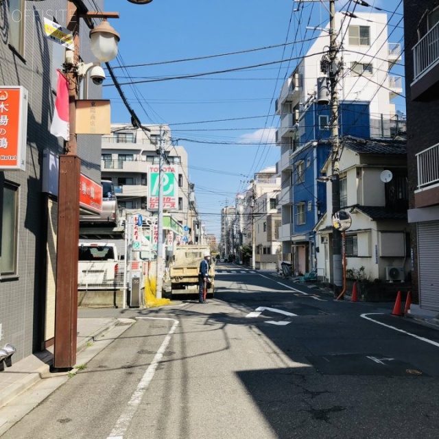 東陽米山ビル ビル前面道路