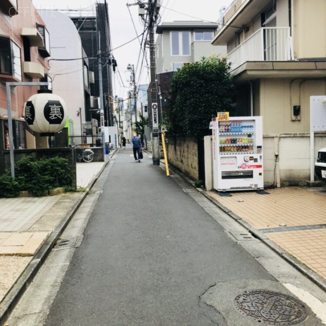 プライムKOBAYASHI ビル前面道路