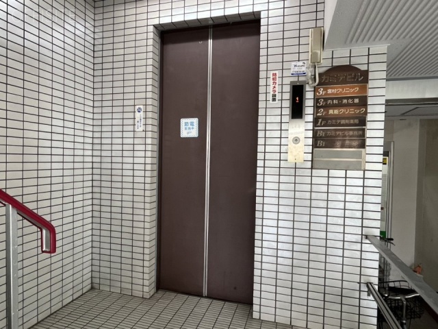 カミデビル エントランス