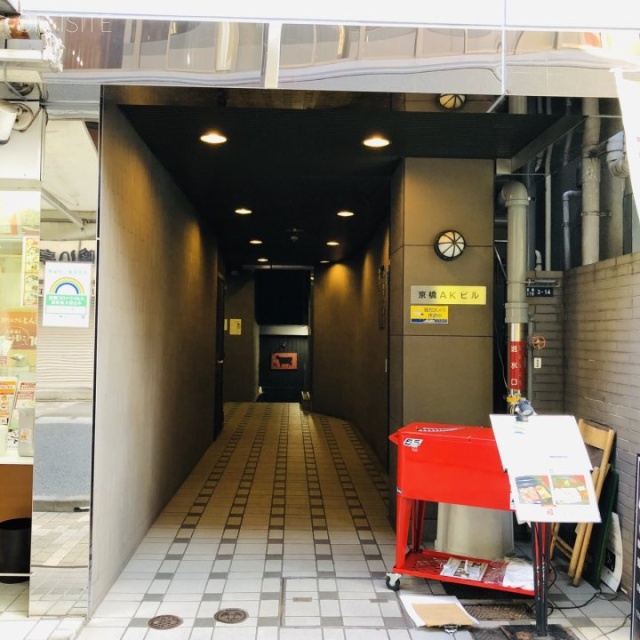 京橋AKビル エントランス