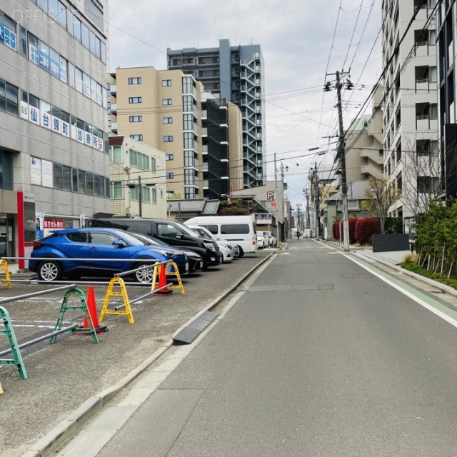 アクス上杉ビル 前面道路