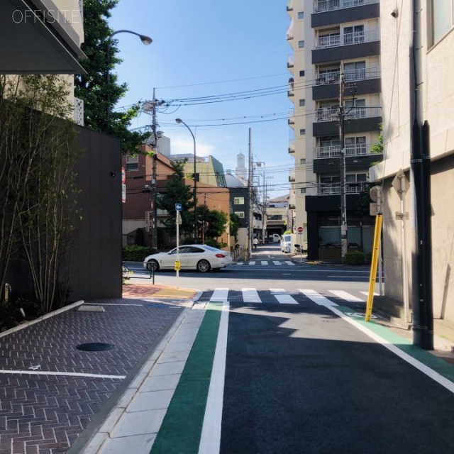 プラウドフラット戸越銀座 ビル前面道路