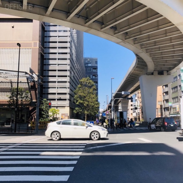 壽々喜園(すずきえん)ビル ビル前面道路