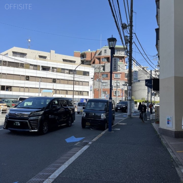 外苑コーポ　前面道路
