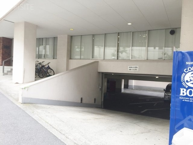 代々木中央ビル 駐車場