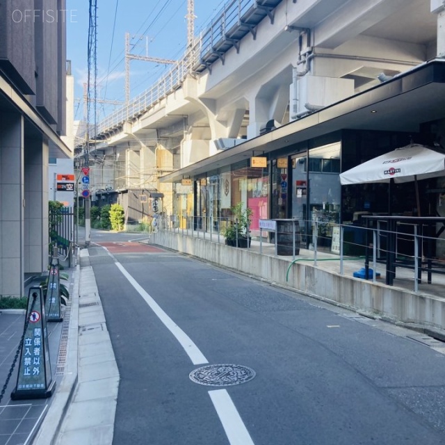 西五反田一丁目ビル ビル前面道路