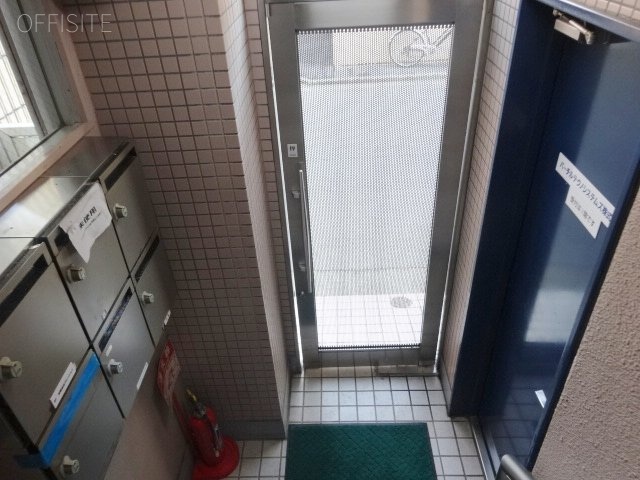 安藤ビル エントランス