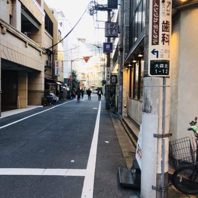 第6下川ビル　ビル前面道路