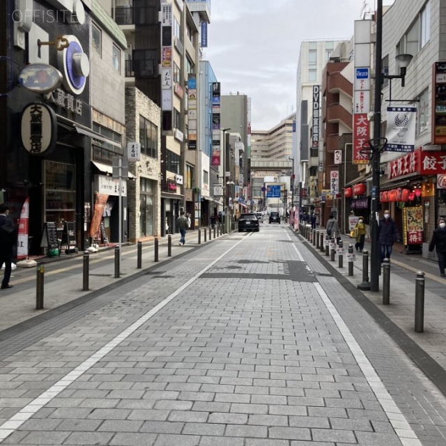 エキニア千葉ビル　ビル前面道路