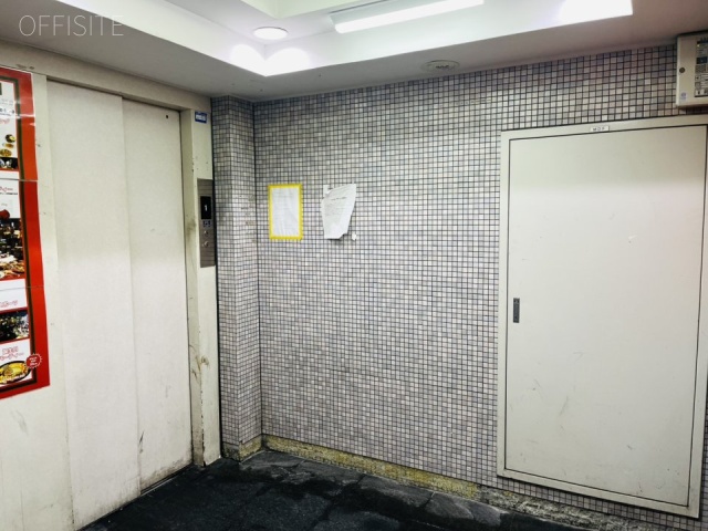 リュミエ西葛西ビル　エントランス