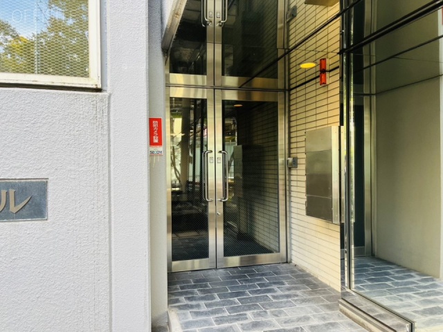 神宮前太田ビル エントランス